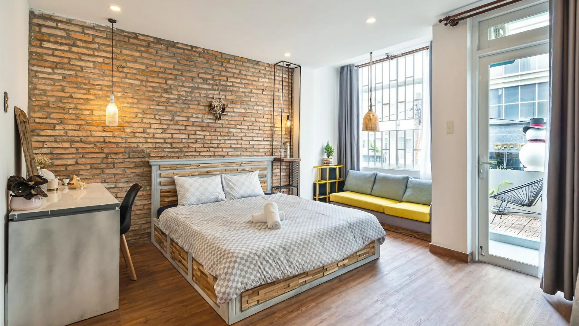 Pis Apartment In District 1 Ho Chi Minh City Aparthotel